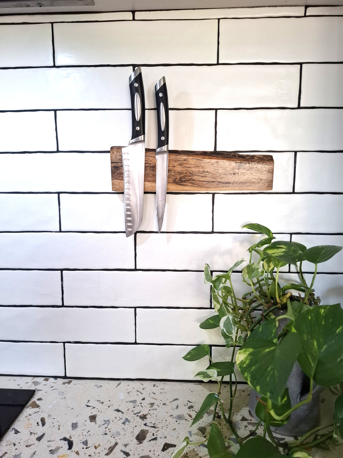 Handmade Wooden Magnetic Knife Holder: Wall-Mounted Kitchen Storage