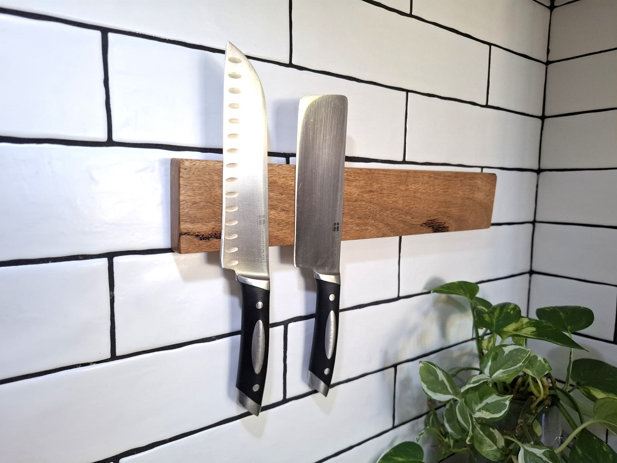 Handmade Wooden Magnetic Knife Holder: Wall-Mounted Kitchen Storage