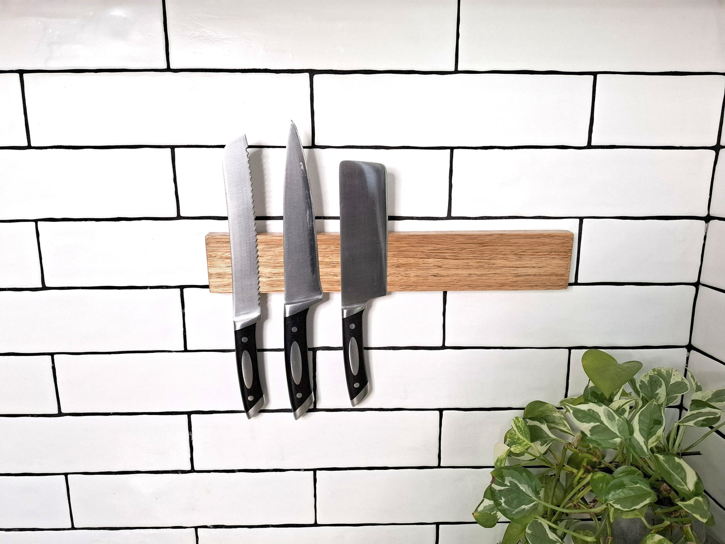 Magnetic Wooden Knife Holder, Handmade Knife Rack, Wall-Mounted Knife Strip