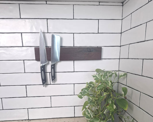 Magnetic Wooden Knife Holder, Handmade Knife Rack, Wall-Mounted Knife Strip