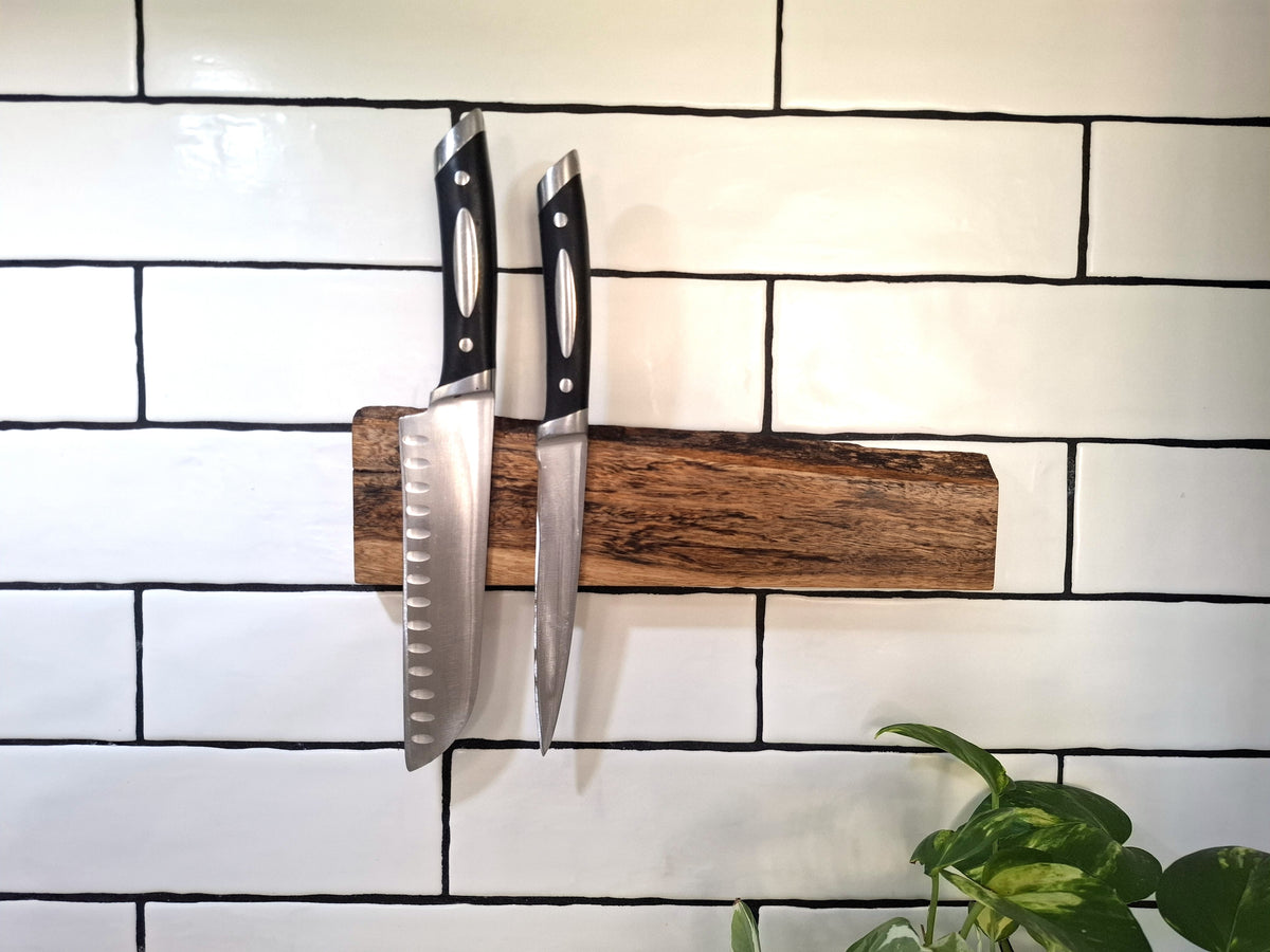 Handmade Wooden Magnetic Knife Holder: Wall-Mounted Kitchen Storage