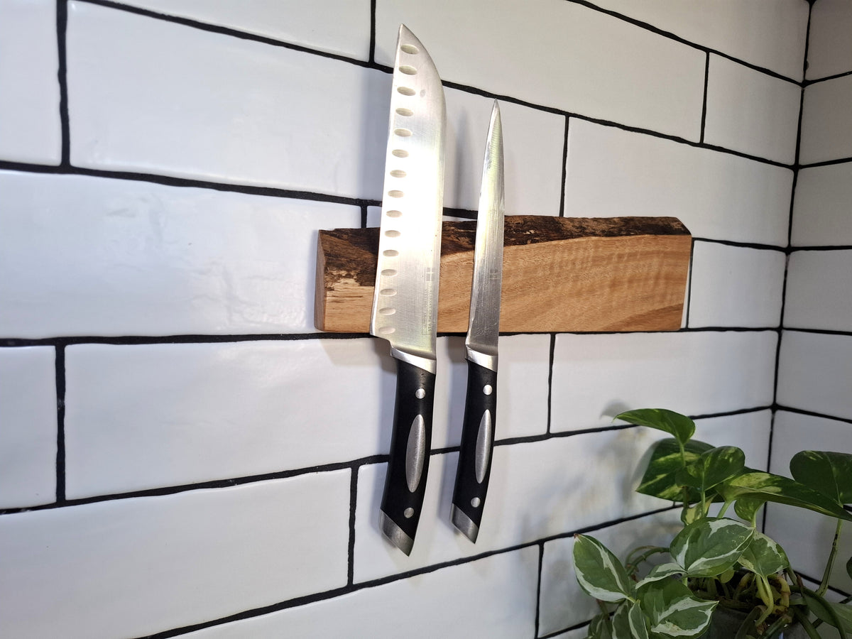 Handmade Wooden Magnetic Knife Holder: Wall-Mounted Kitchen Storage